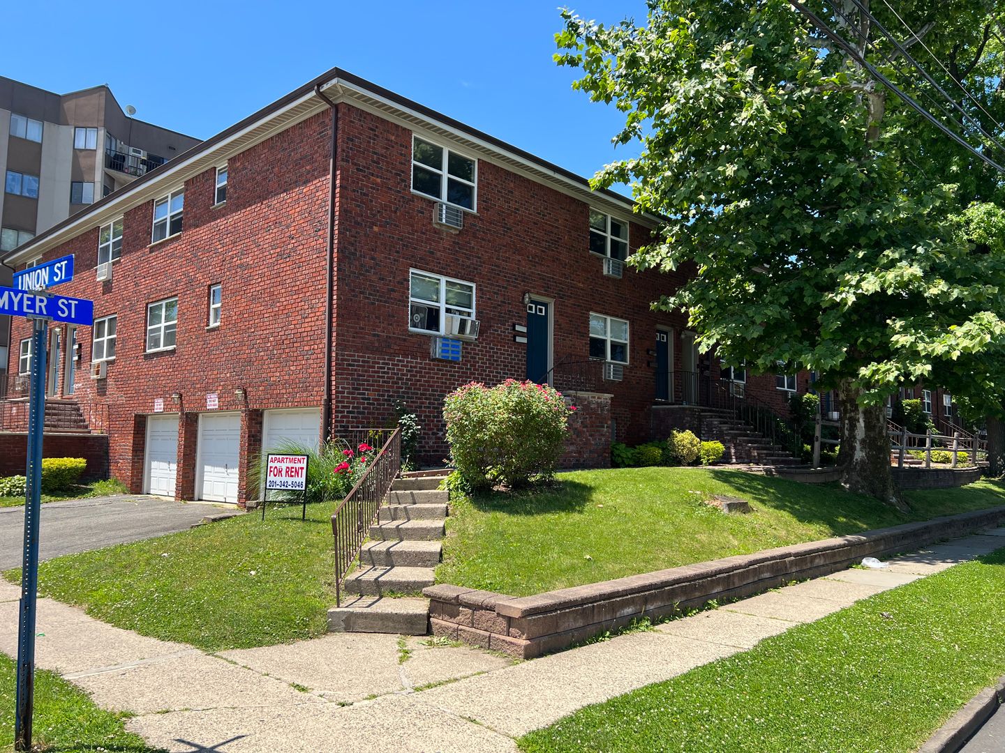 Hackensack Apartment: 97-115 Myer St