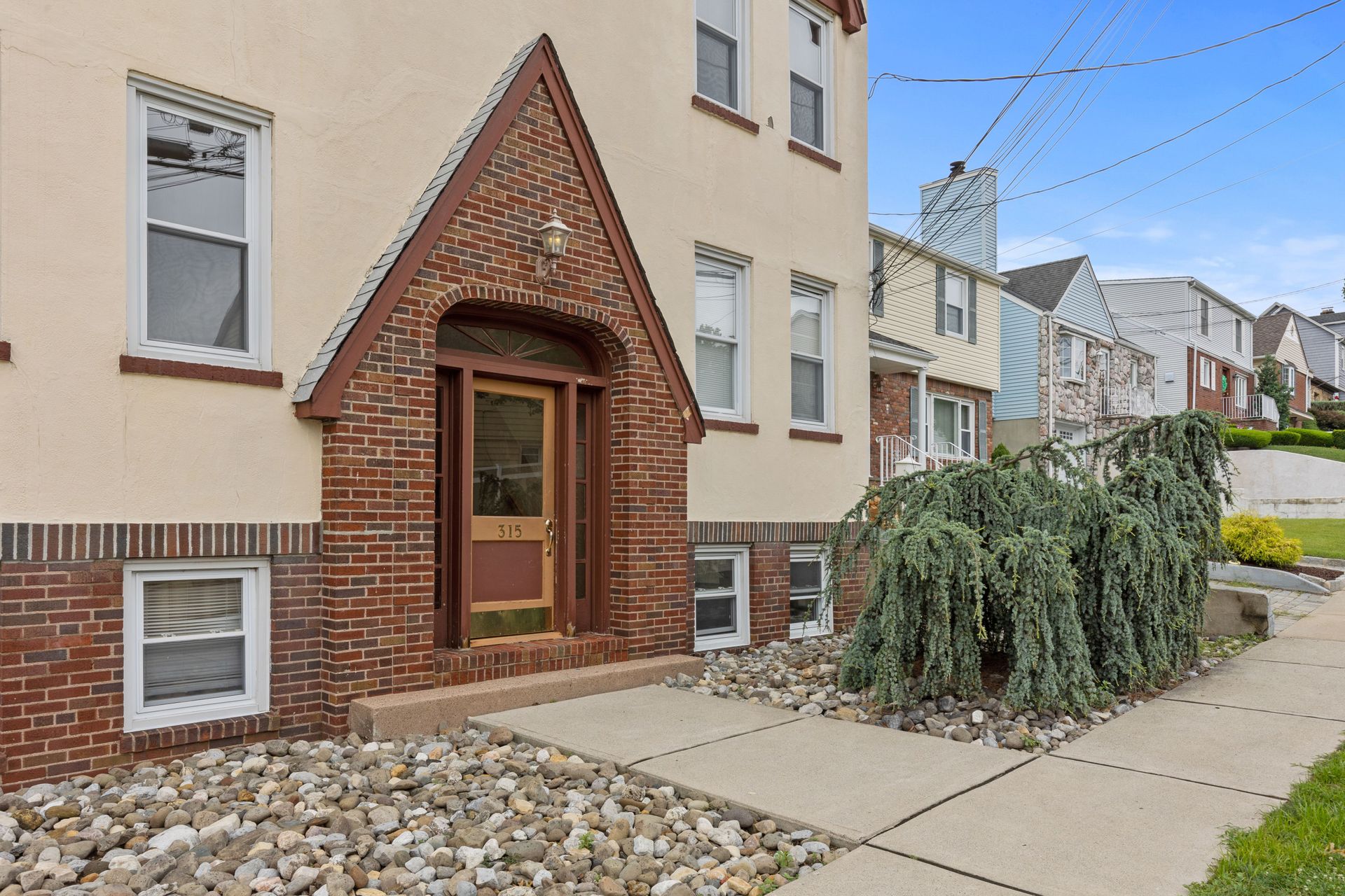 Wood Ridge Apartment: 315 North Ave