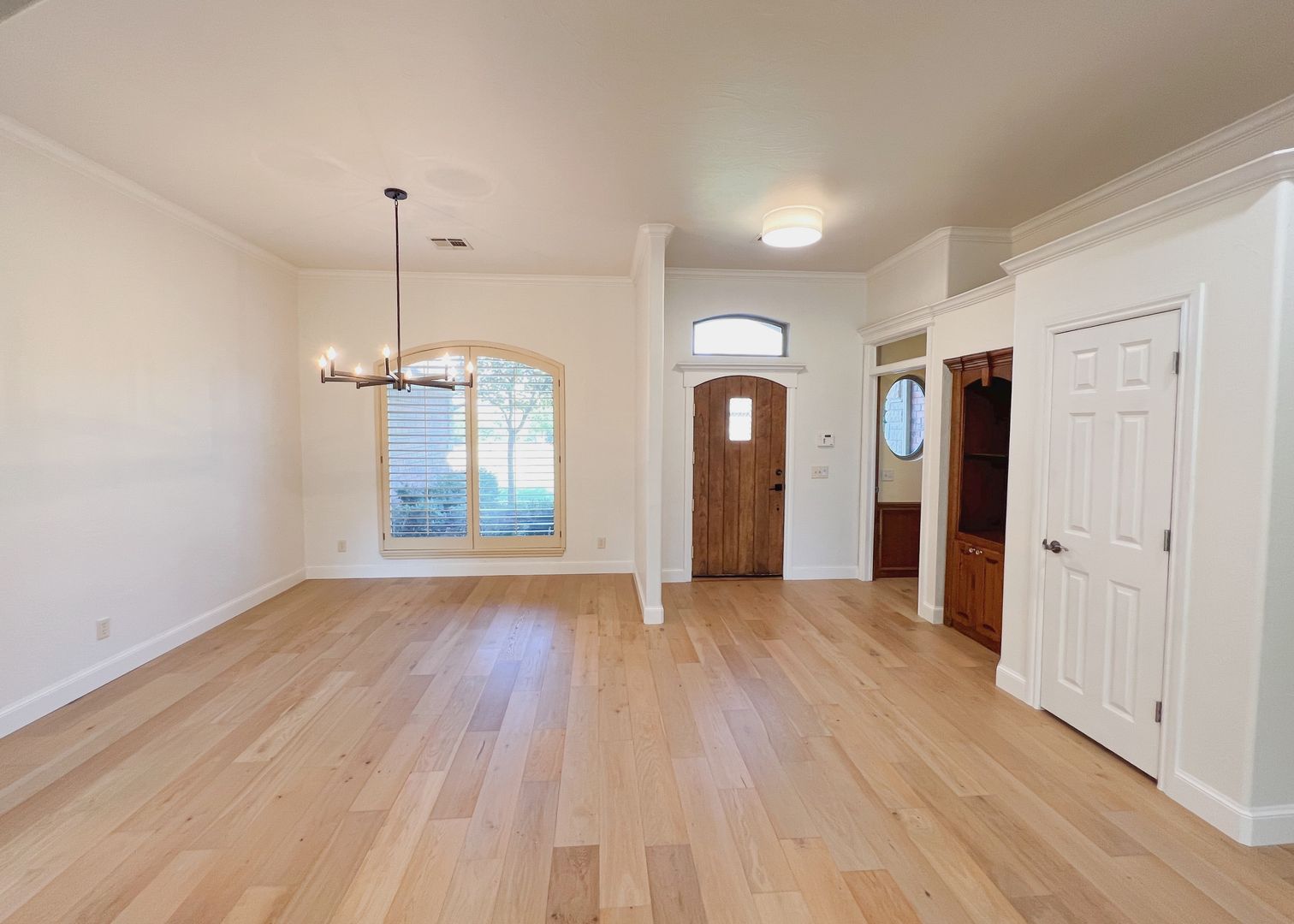 Edmond House: 3124 Viewmont Court