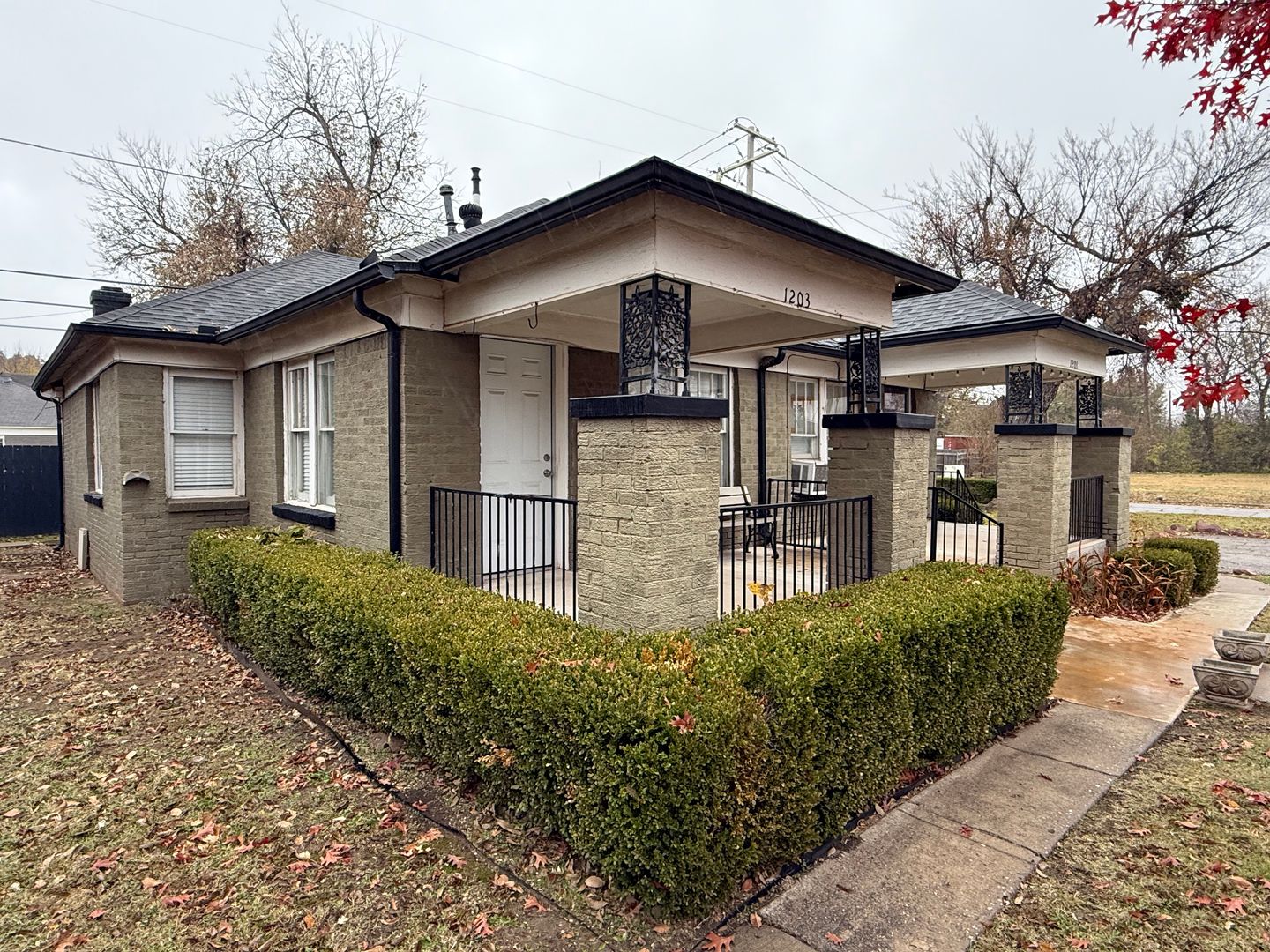 Oklahoma City House: 1203 Military Court