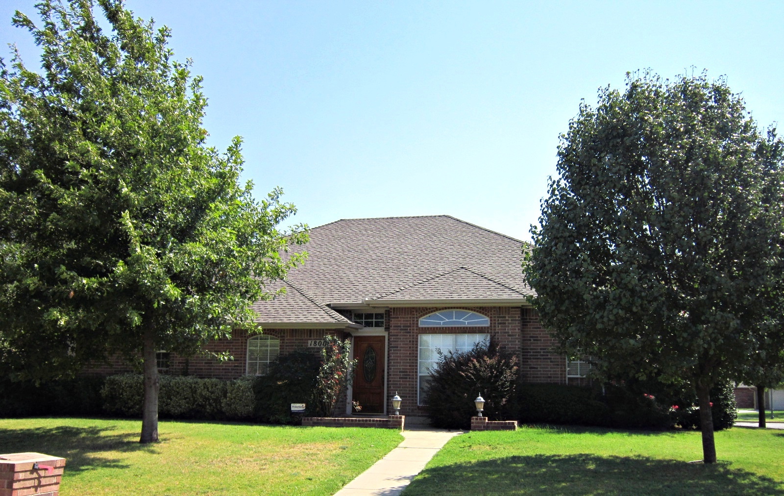 House for rent at 1800 Coopers Hawk Court, Edmond, OK 73003