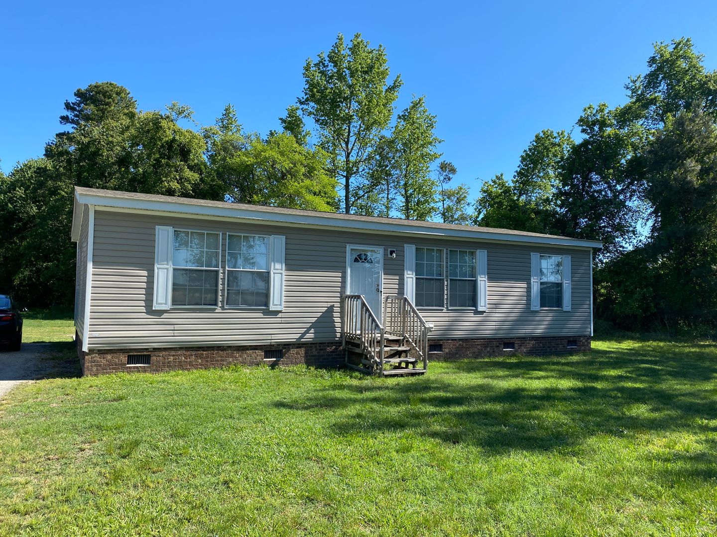 St. Pauls House: 1081 Townsend Road