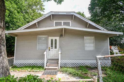 Kashmere Gardens updated home – photo 1