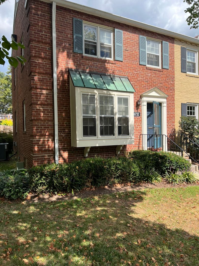 Chevy Chase House: 6732 Kenwood Forest Ln