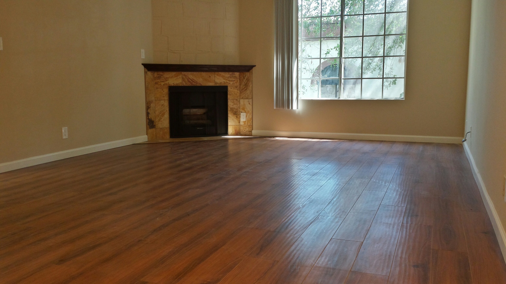 Glendale Apartment: 1617 Calle Vaquero