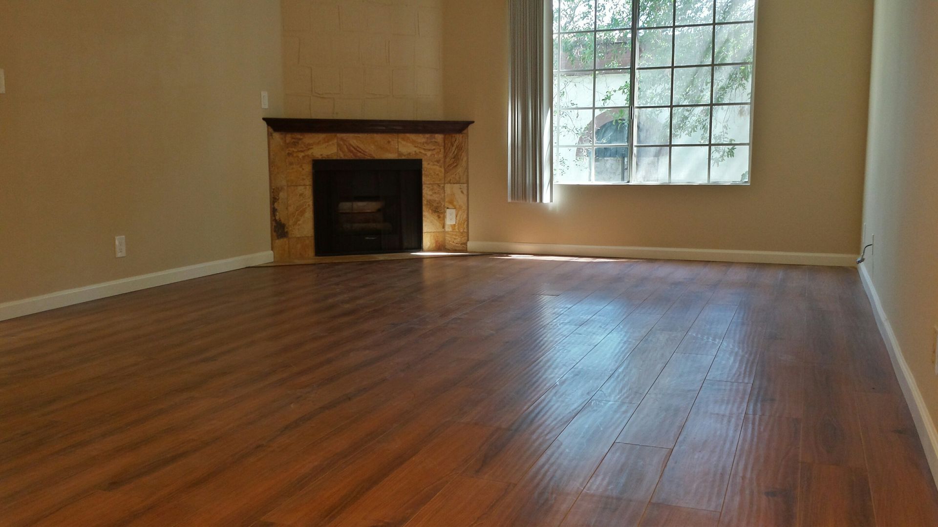 Glendale Apartment: 1617 Calle Vaquero