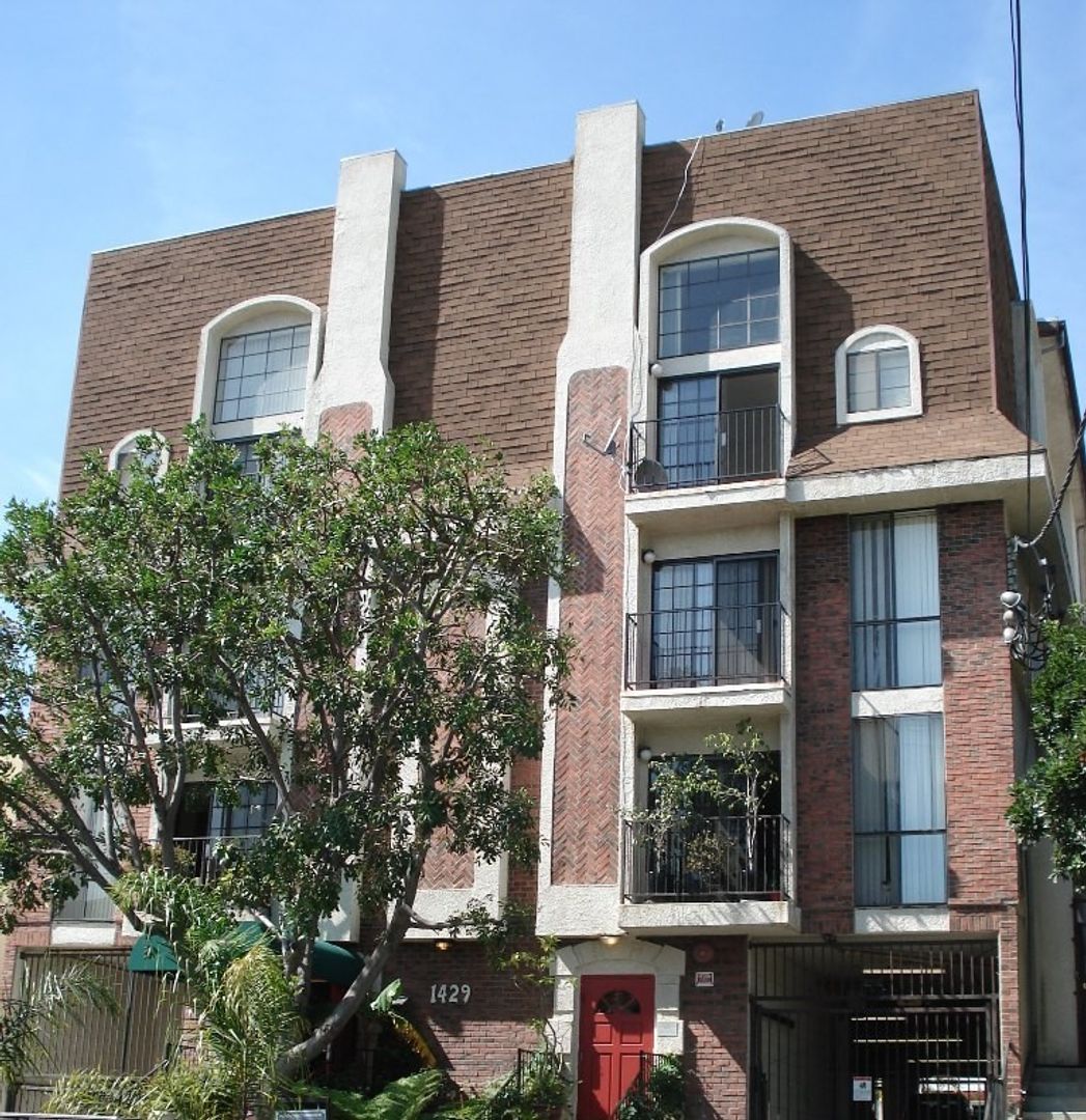 Los Angeles Apartment: 1429 N. Curson Ave.