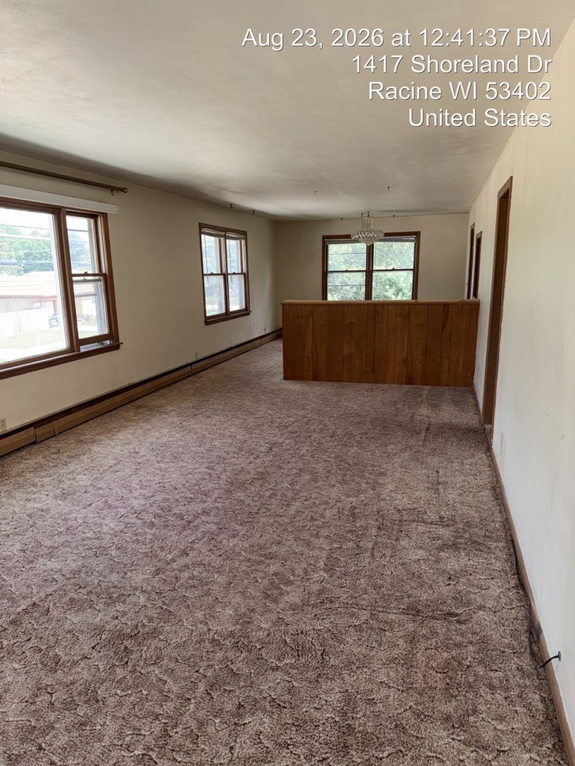 Racine Apartment: 1417-1419 Shoreland Dr.