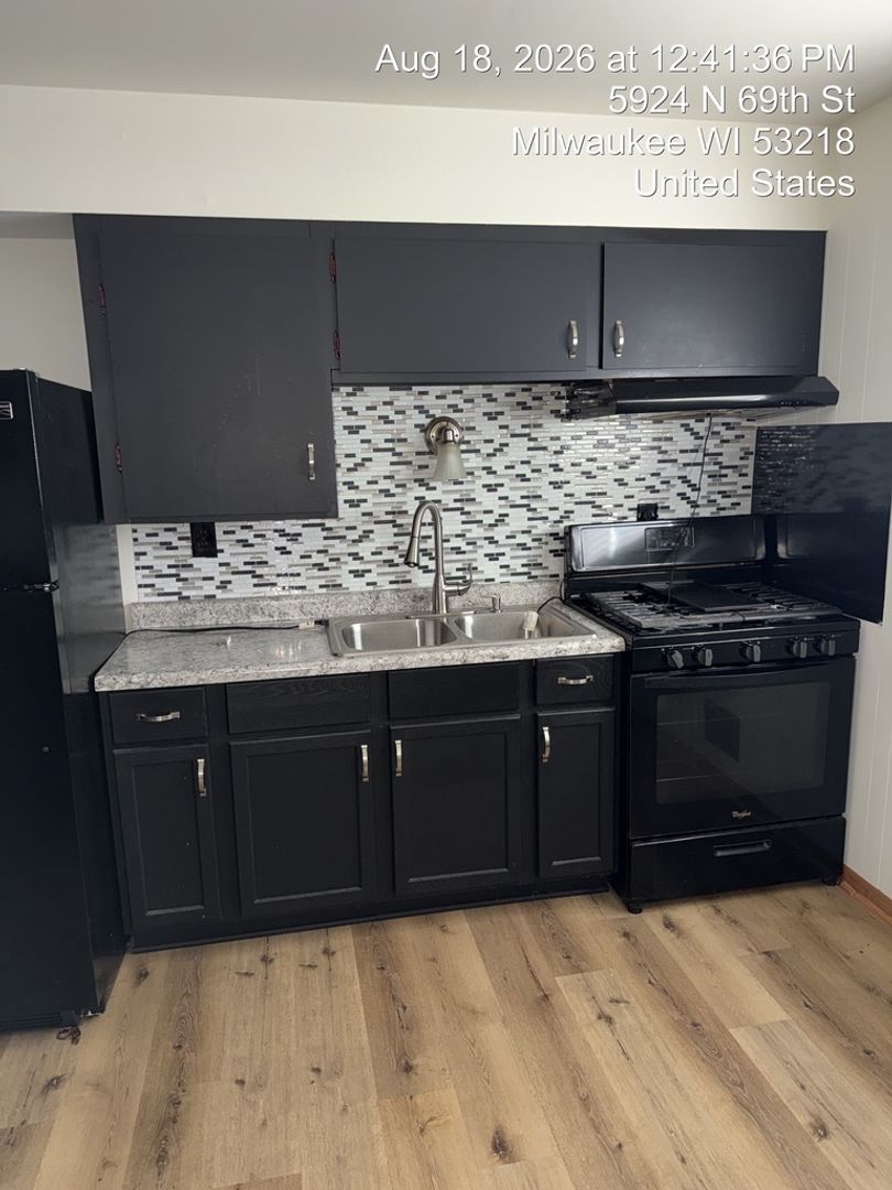 Milwaukee Apartment: 5922-5924 N. 69th St.