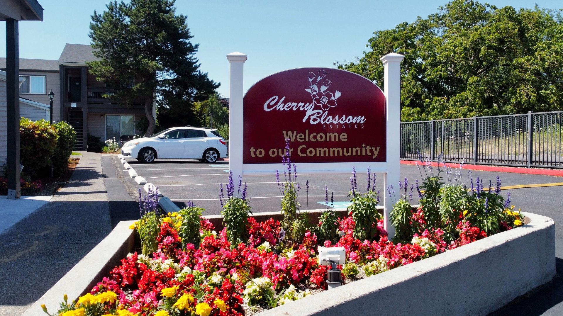 Portland Apartment: 10570 SE Cherry Blossom Dr.