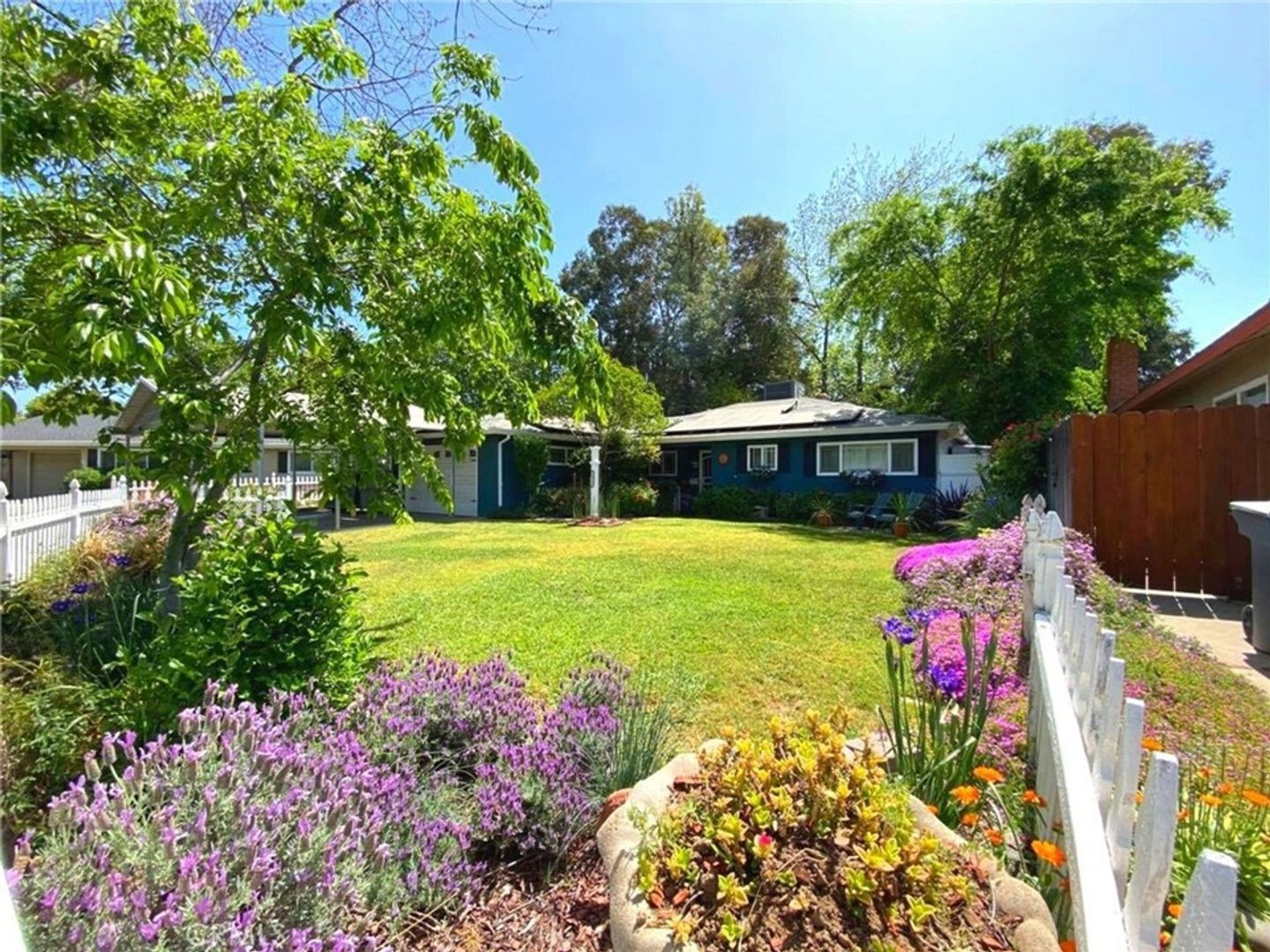 Merced House: 1880 Barnett Way