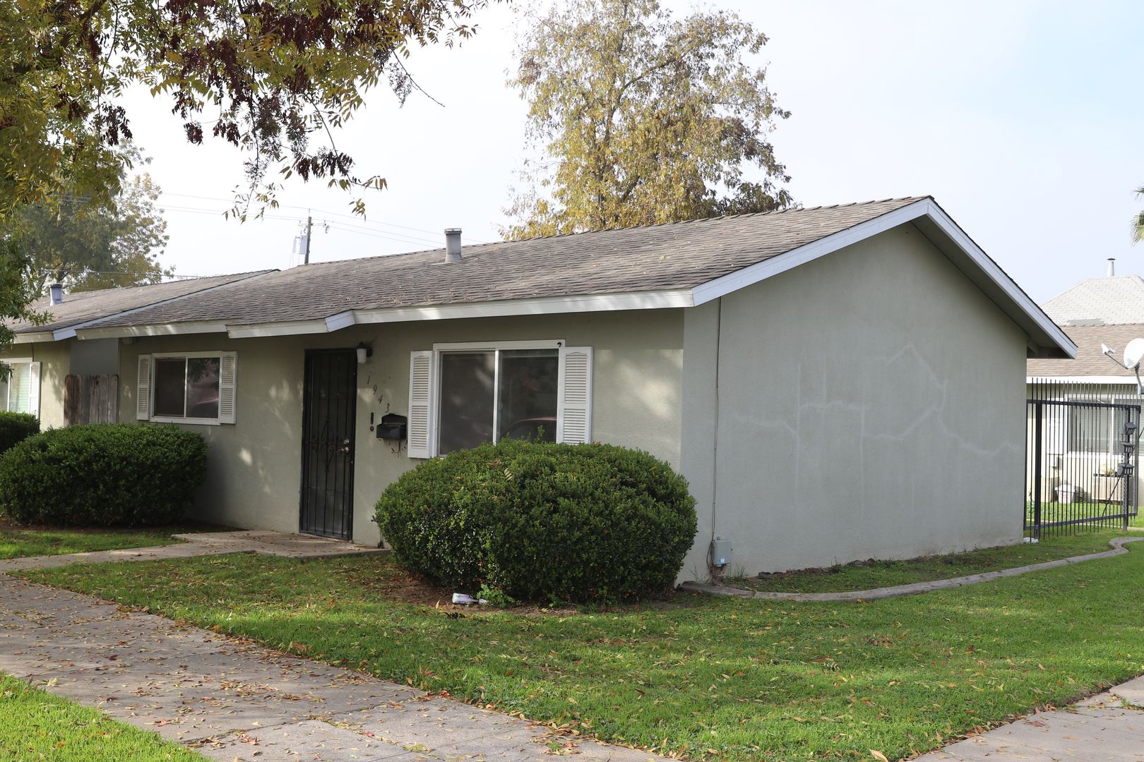 Merced Apartment: 308 W 20th St