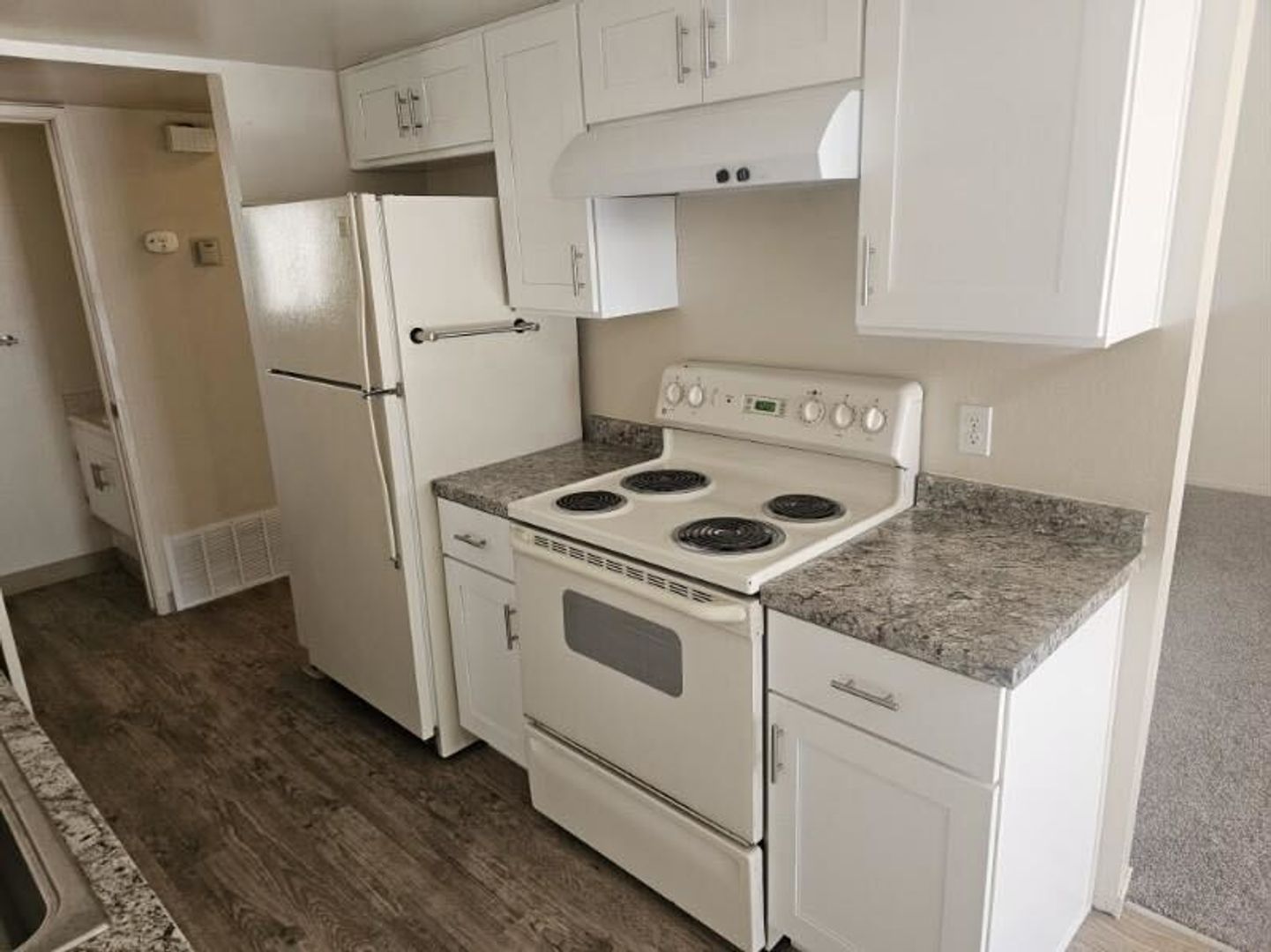Merced Apartment: 3321 Santa Rosa Ct.