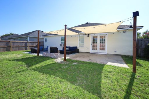 Listing photo thumbnail