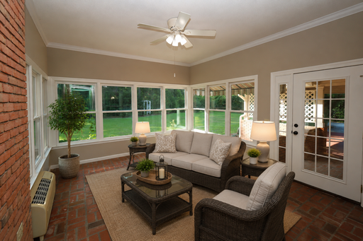Listing photo thumbnail