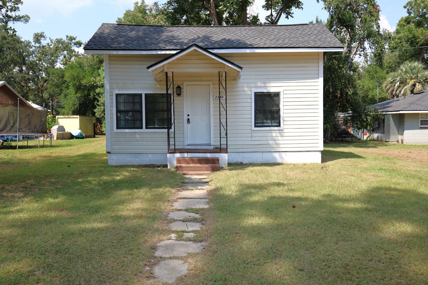 Valdosta House: 2349 Harter Avenue