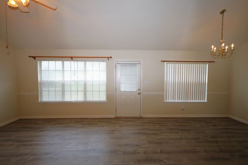 Listing photo thumbnail