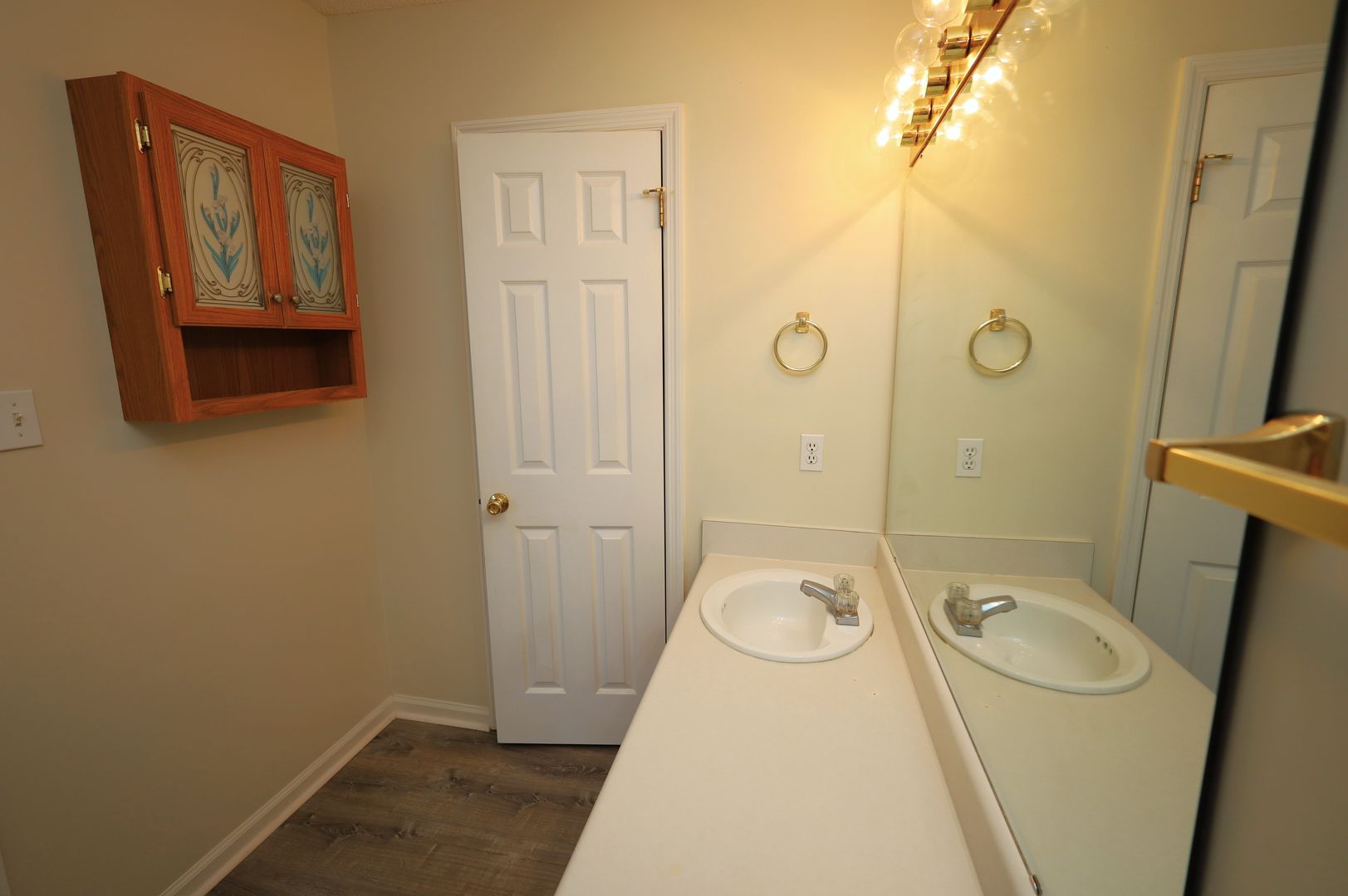 Listing photo