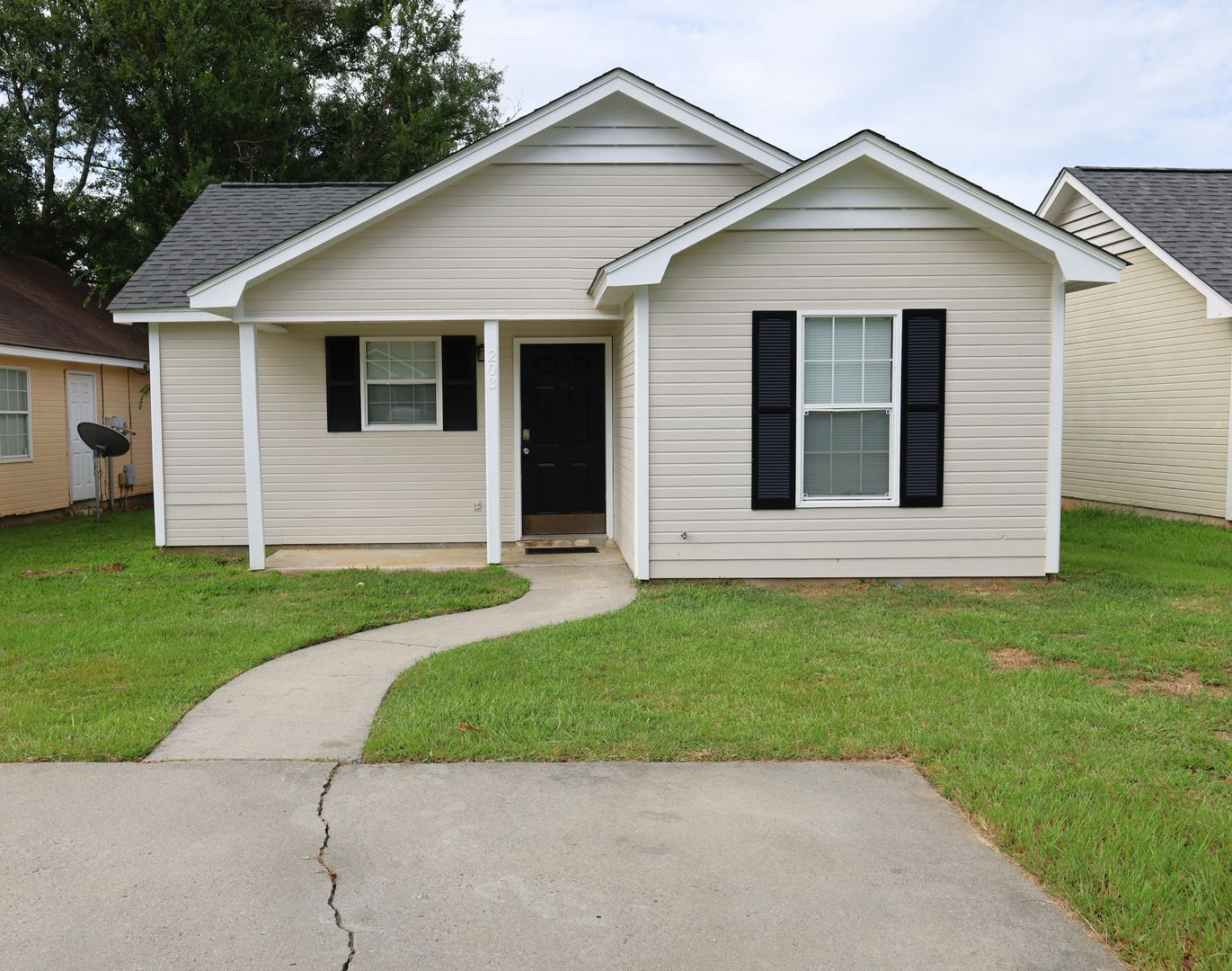 203 Blue Pool Drive, Valdosta, GA 31605
