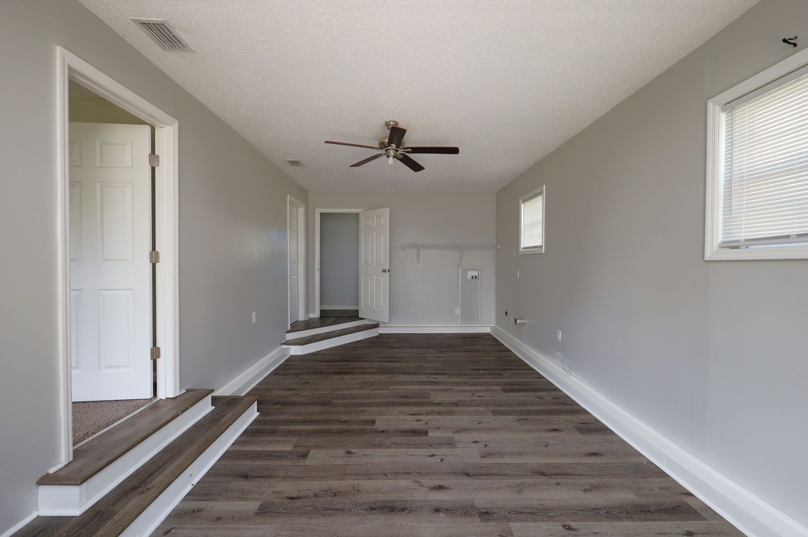 Quitman House: 1103 W Railroad Street