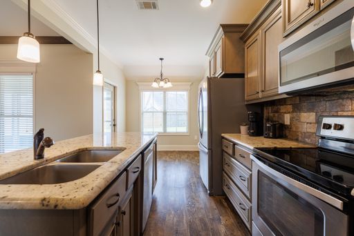 Listing photo thumbnail