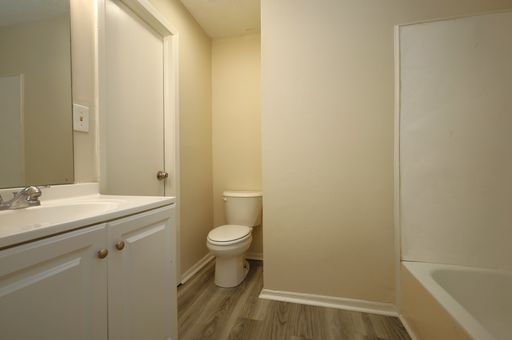 Listing photo thumbnail
