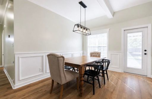 Listing photo thumbnail