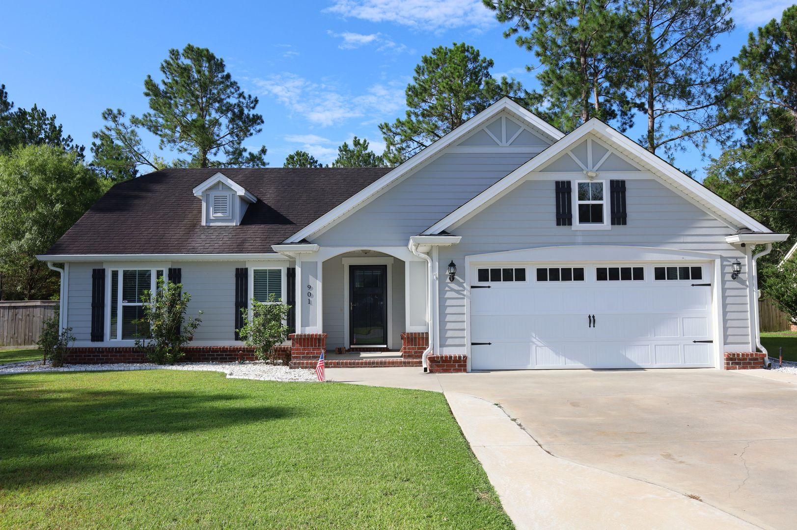 901 Sugarberry Drive, Hahira, GA 31632