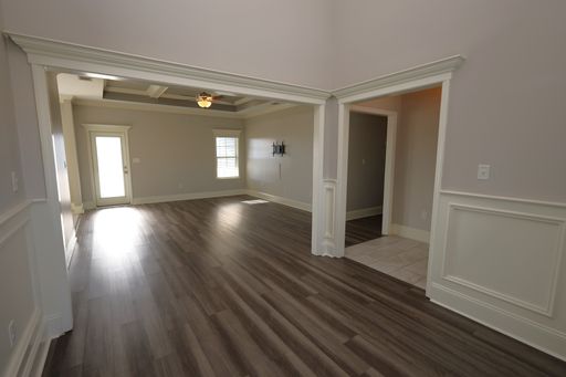 Listing photo thumbnail
