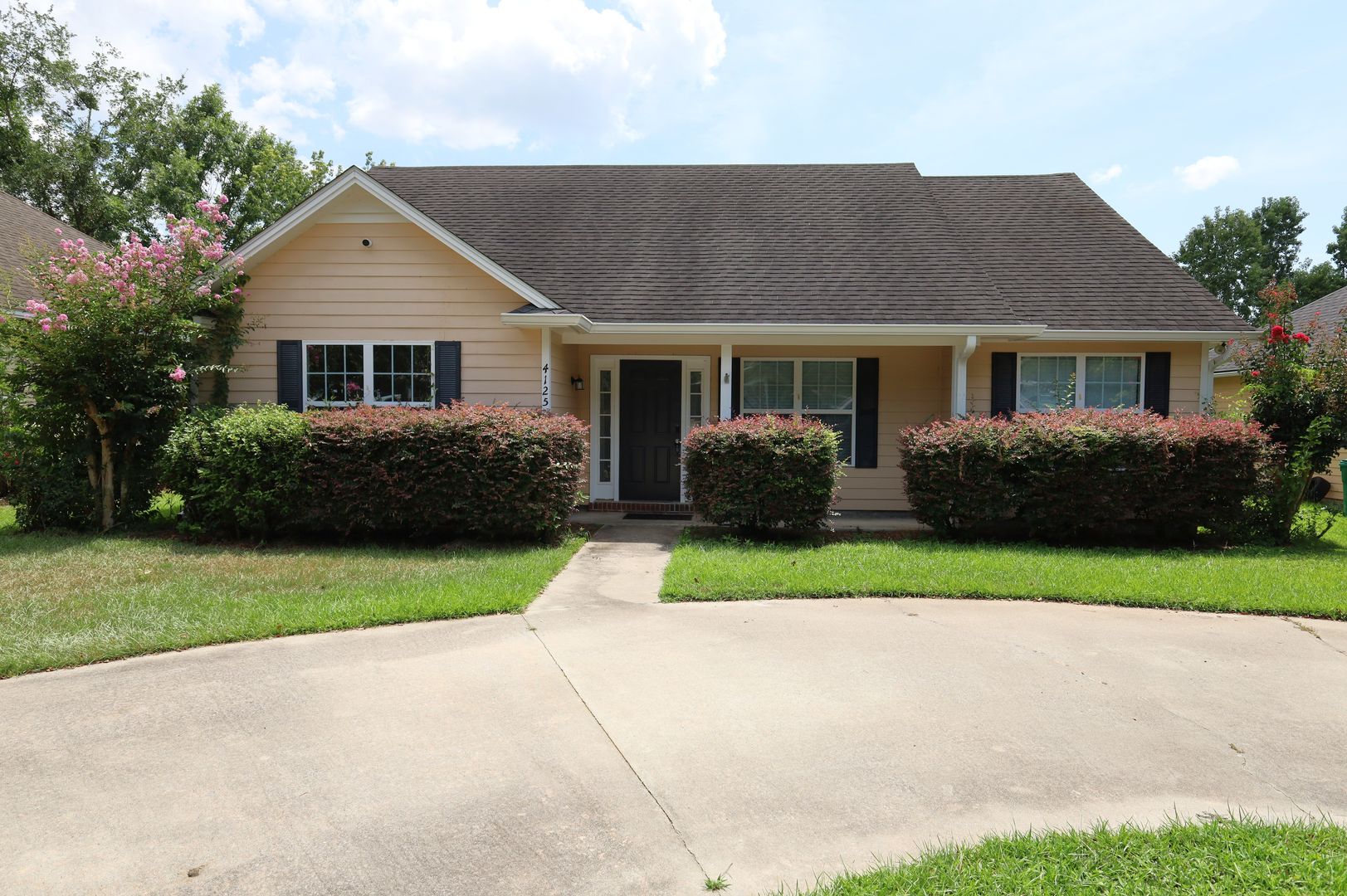 Valdosta House: 4125 Springruff Drive