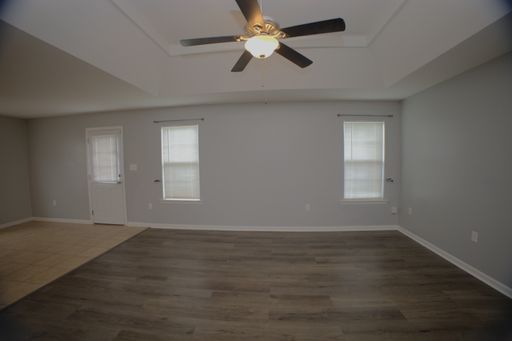 Listing photo thumbnail
