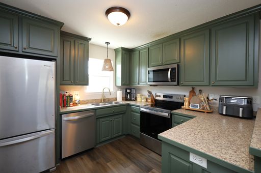 Listing photo thumbnail