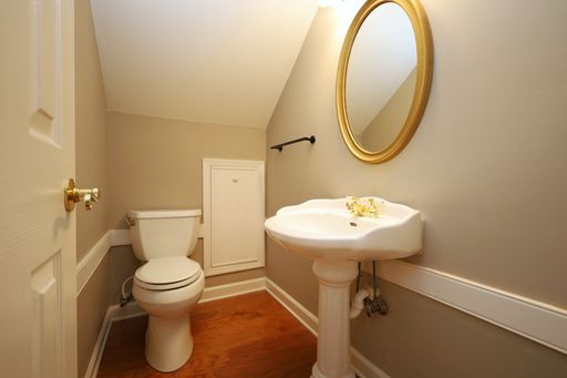 Listing photo thumbnail