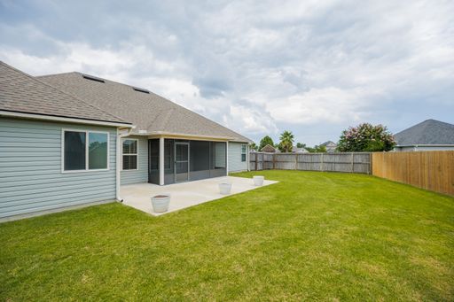 Listing photo thumbnail