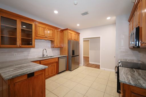 Listing photo thumbnail