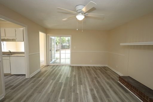 Listing photo thumbnail