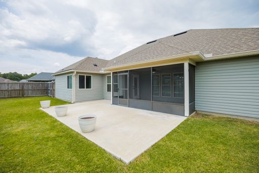 Listing photo thumbnail