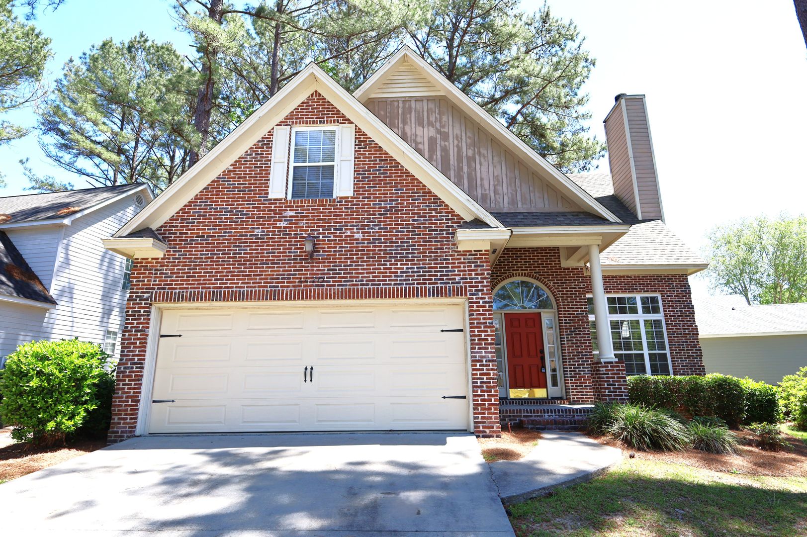 Valdosta House: 4470 Plantation Crest Road