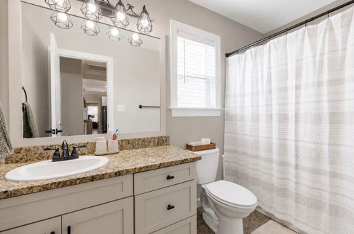 Listing photo thumbnail