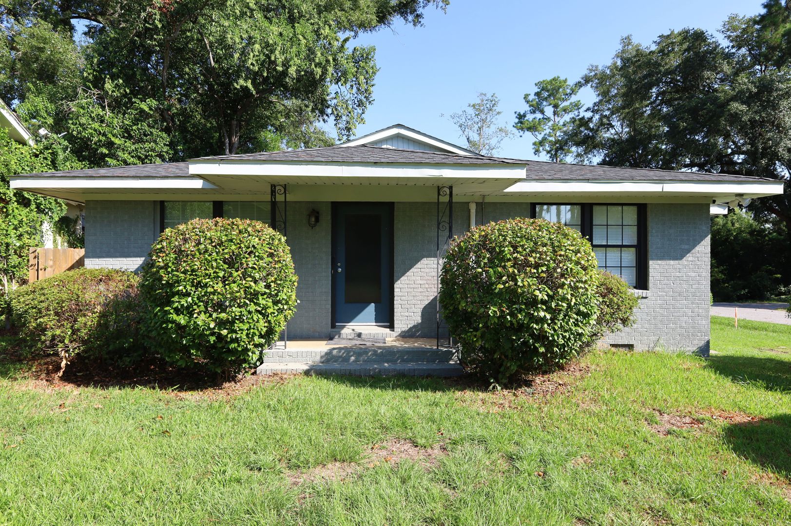 Valdosta Apartment: 308 E Jane Street