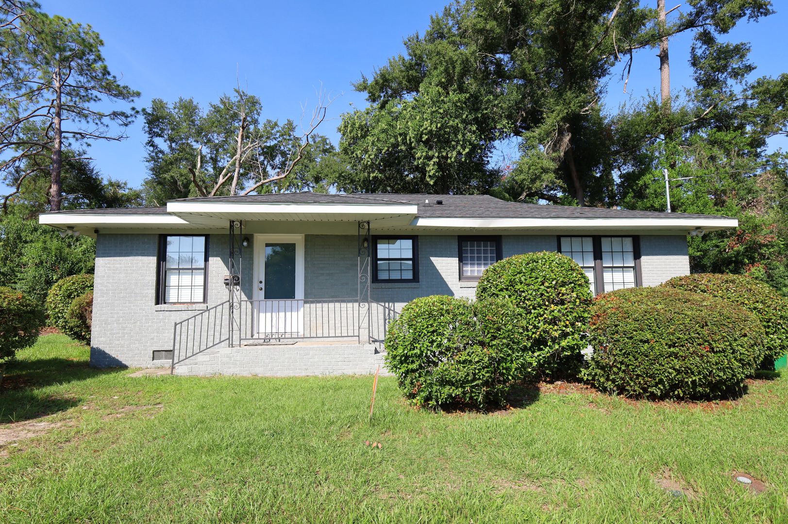 Valdosta Apartment: 308 E Jane Street