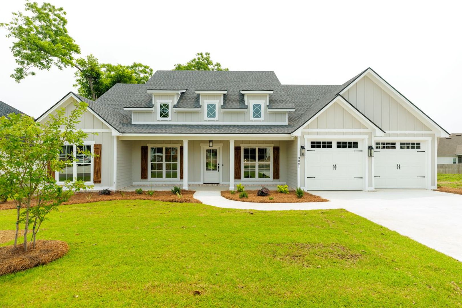 Hahira House: 3061 Houser Way