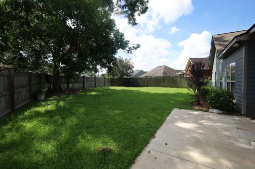 Listing photo thumbnail