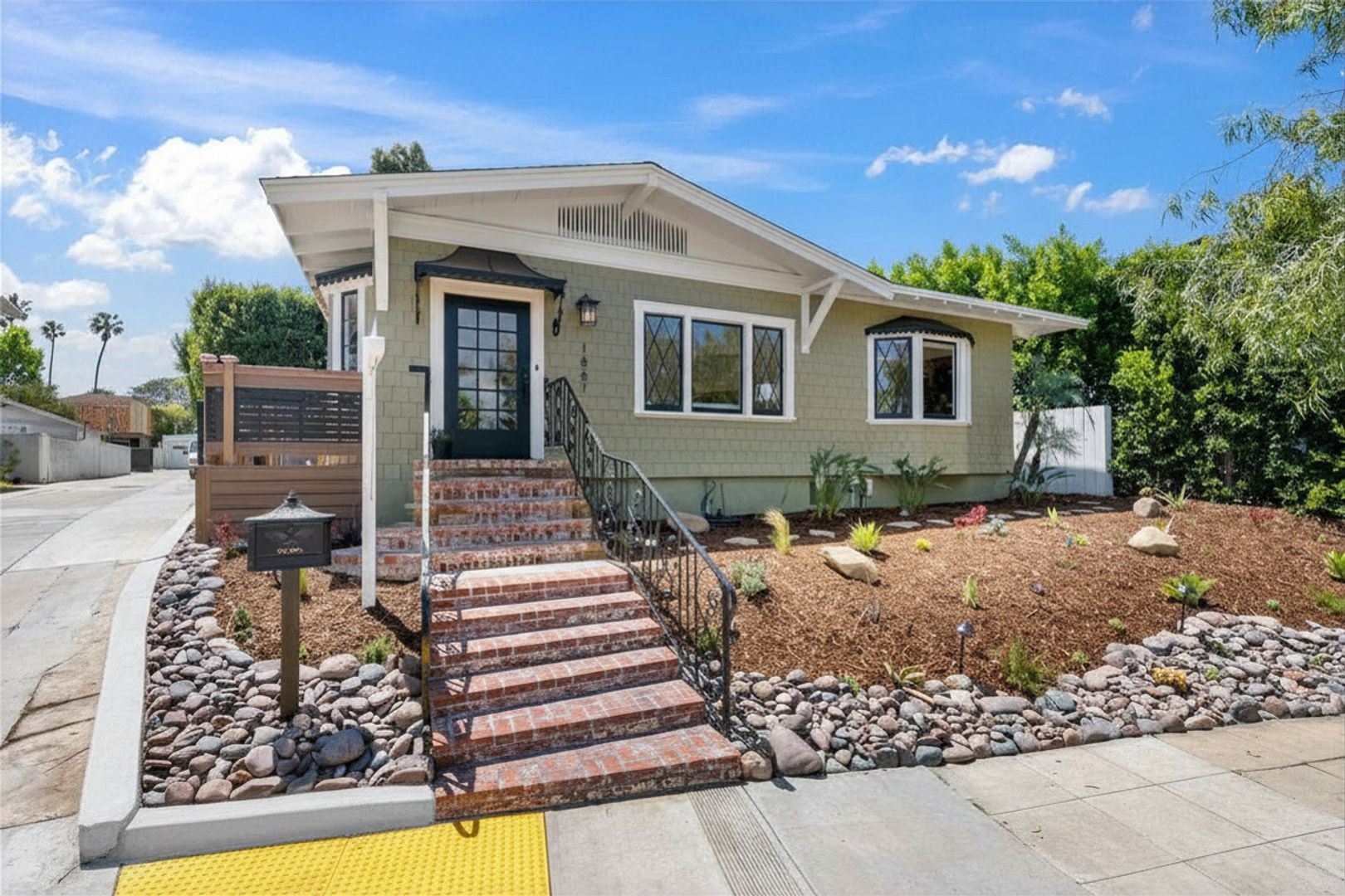 San Diego House: 1887 Fort Stockton Drive