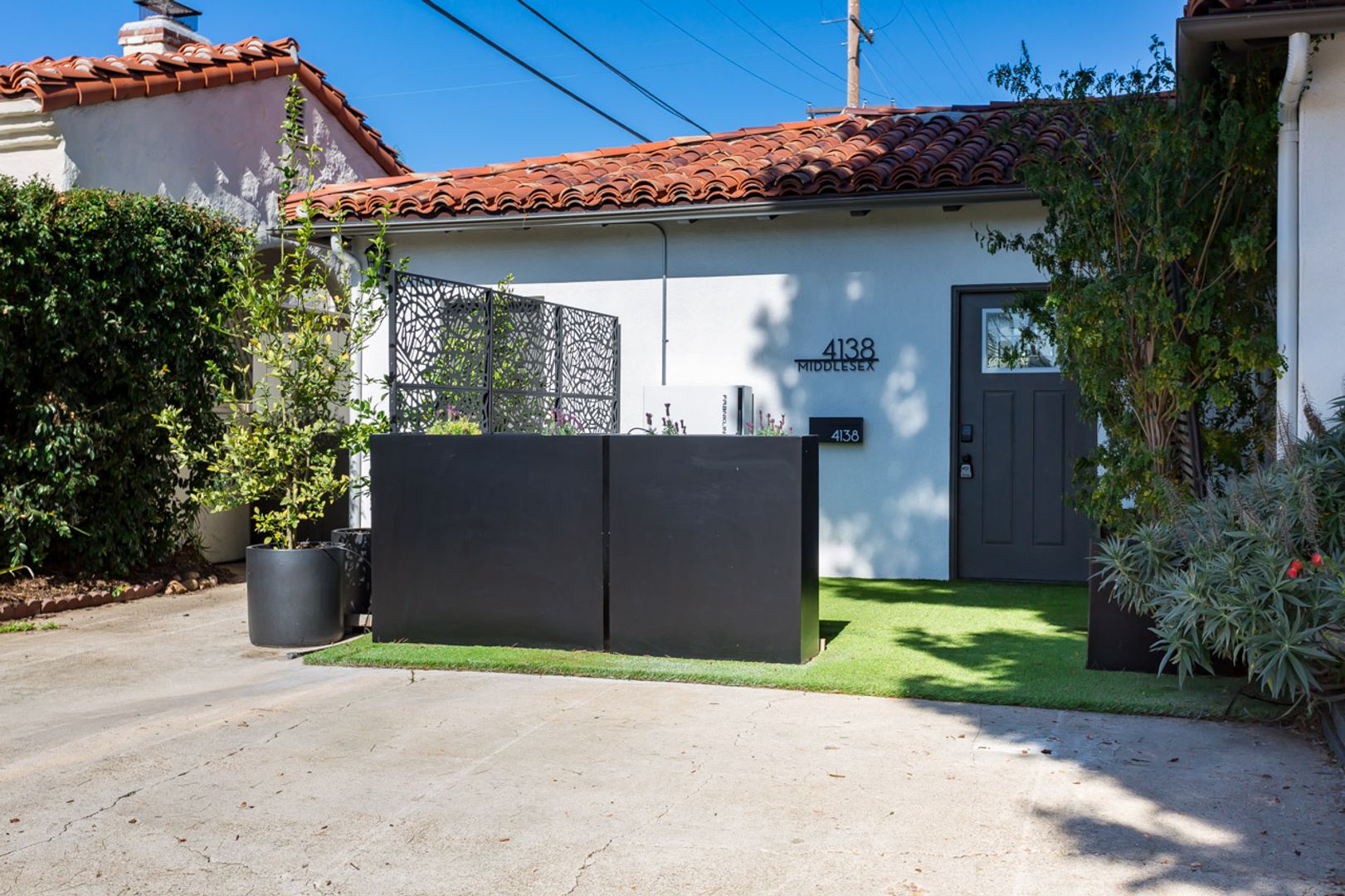 San Diego Apartment: 4138 Middlesex Drive