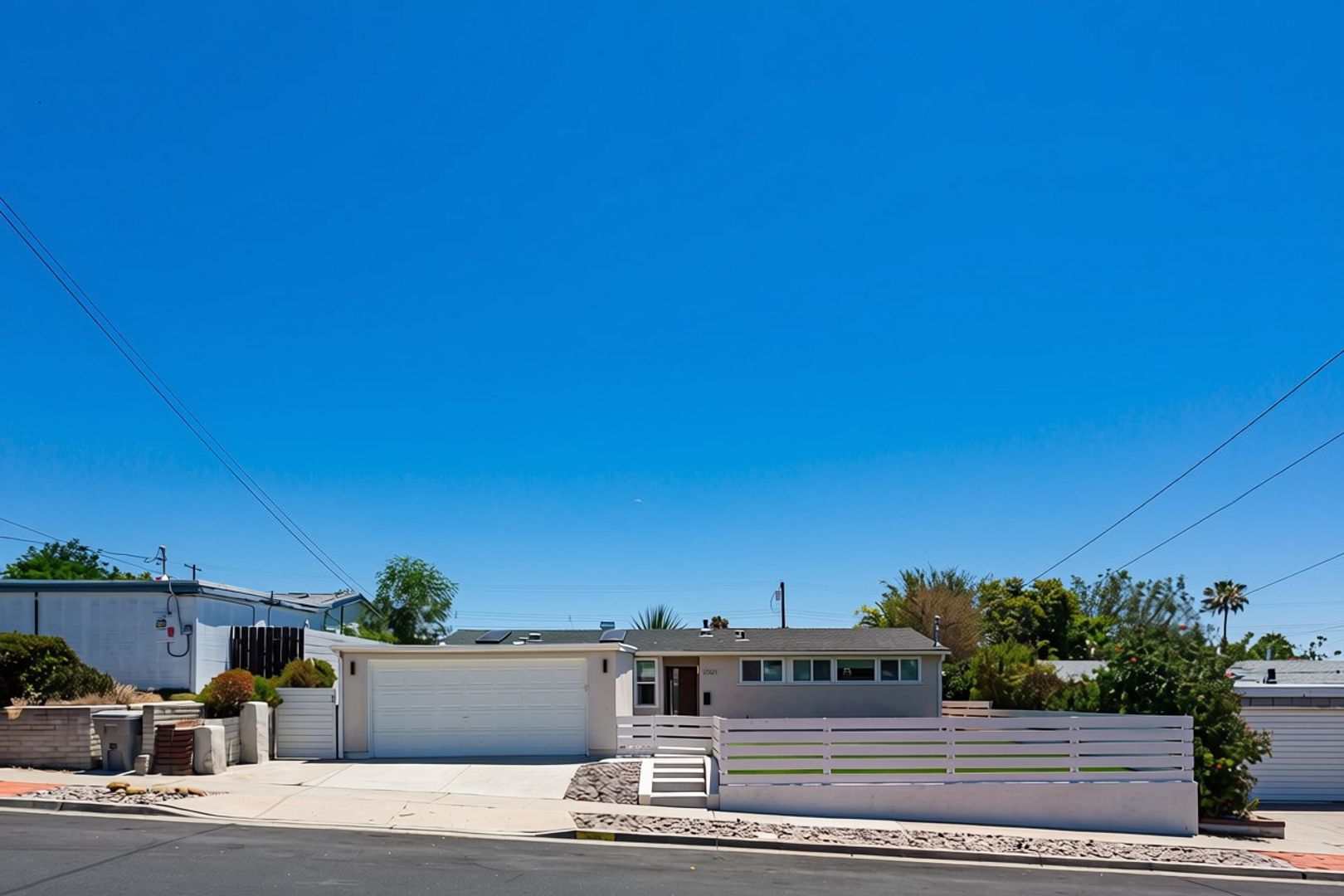 San Diego House: 2021 Cardinal Drive