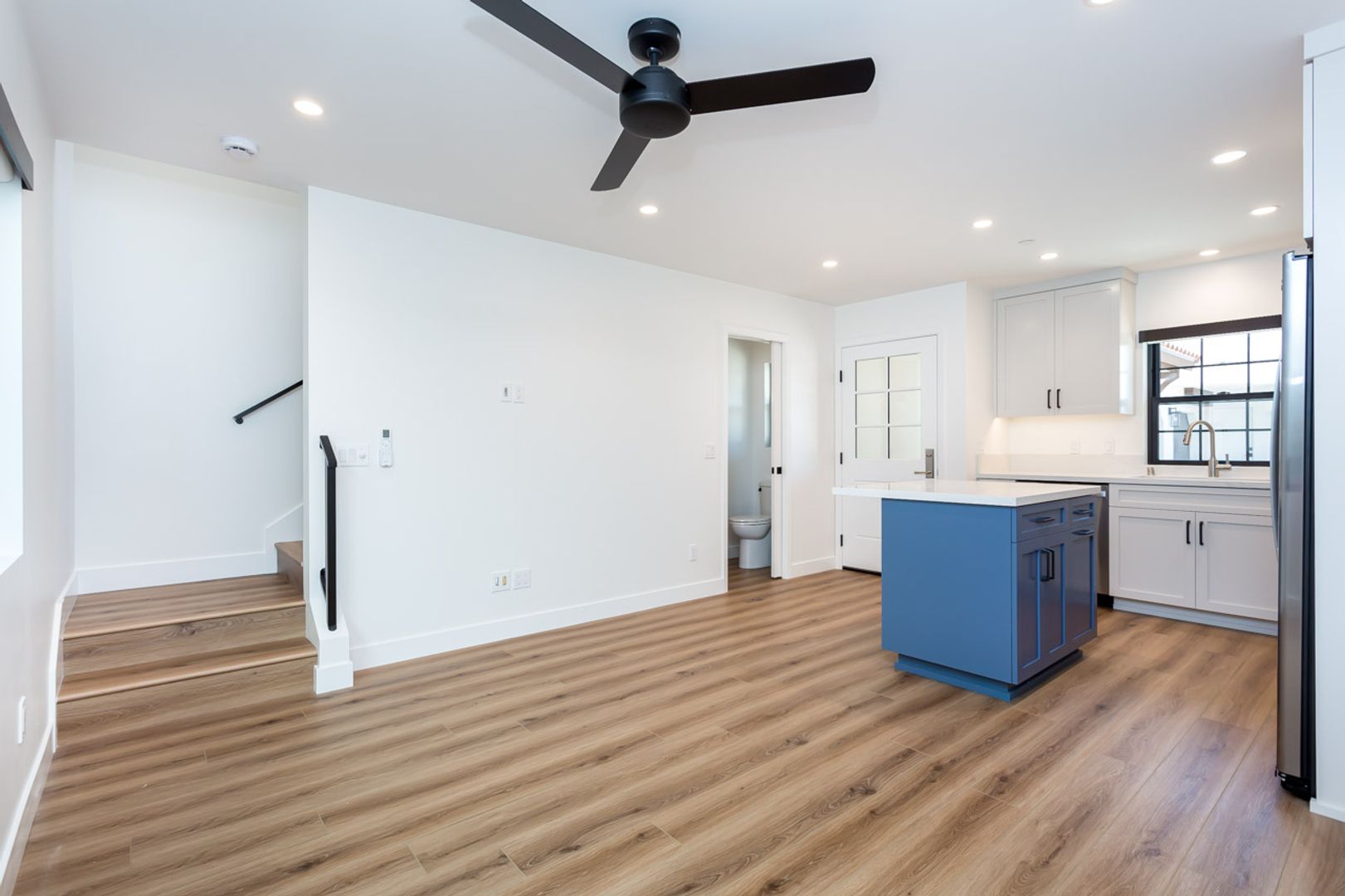 San Diego Apartment: 2610-2612 Juan Street