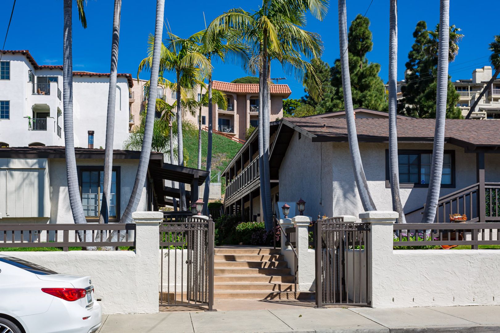 San Diego Apartment: Hortensia & Congress