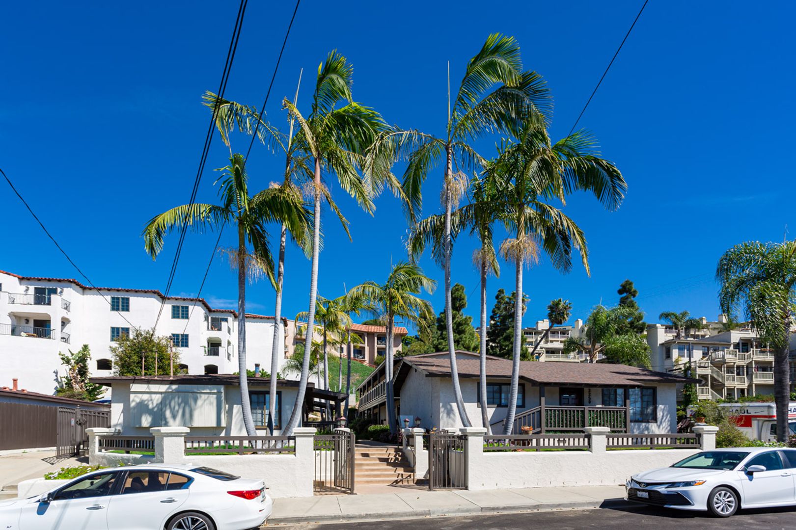 San Diego Apartment: Hortensia & Congress
