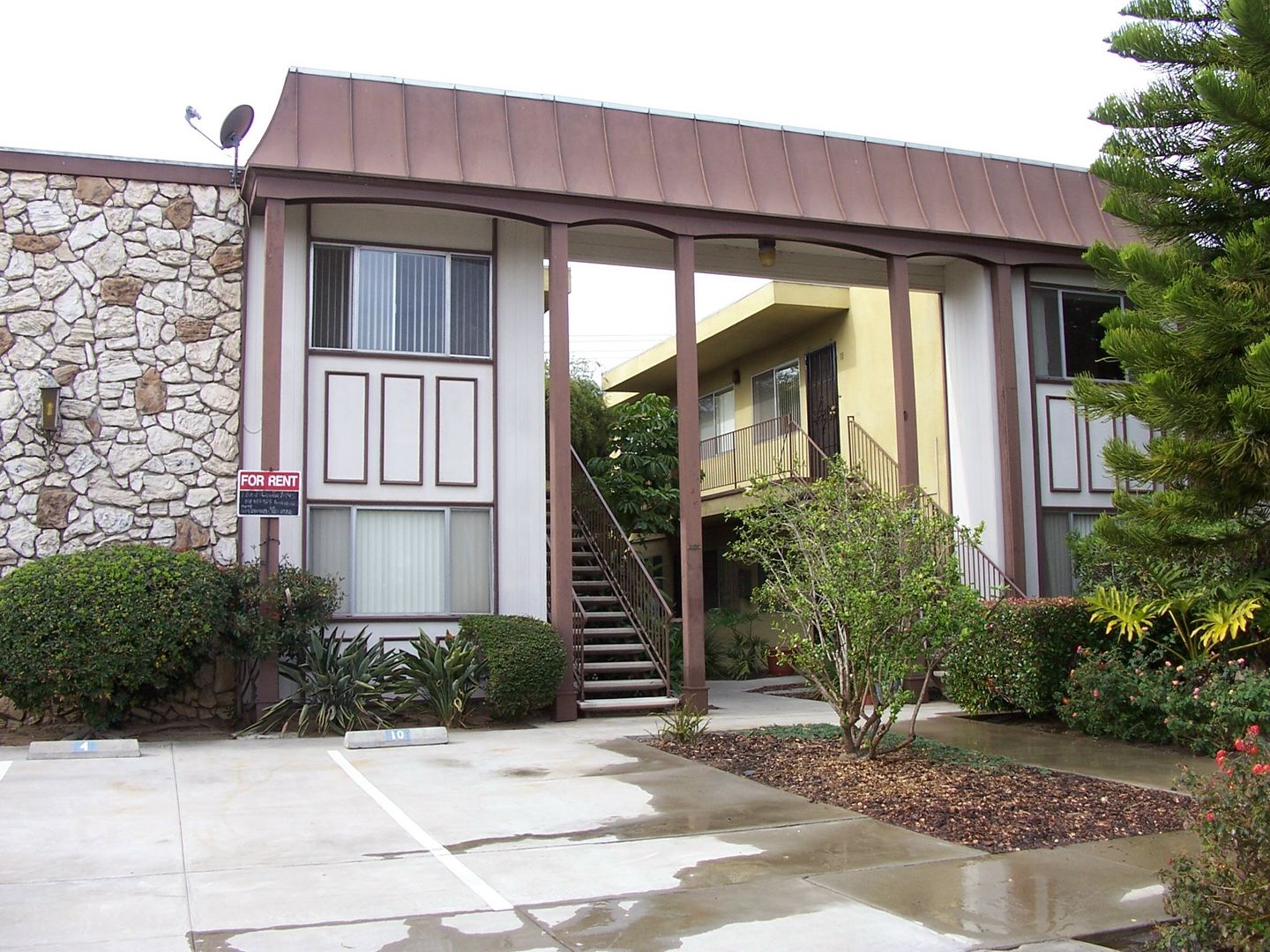 San Diego Apartment: 4062 Shasta St
